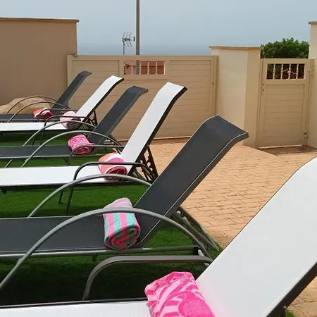 Beautiful, Spacious Villa, Heated Pool, Sleeps Eight, With Quality Furnishings