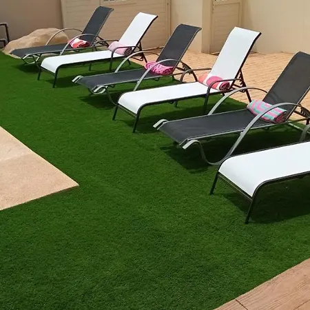 Beautiful, Spacious Villa, Heated Pool, Sleeps Eight, With Quality Furnishings קלטה דה פוסטה