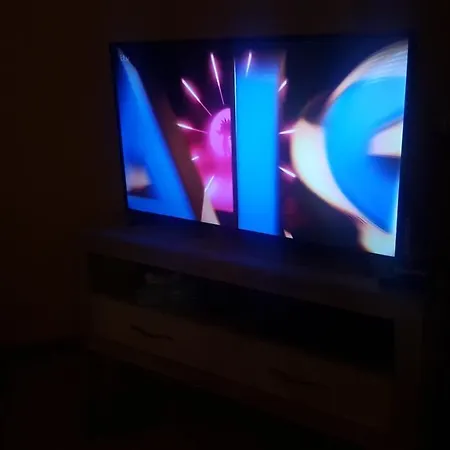 Beautiful, Spacious Villa, Heated Pool, Sleeps Eight, With Quality Furnishings *