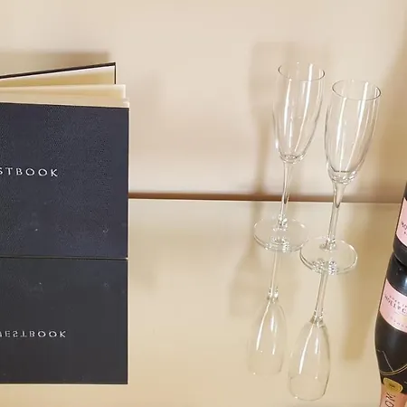 Villa Beautiful, Spacious Villa, Heated Pool, Sleeps Eight, With Quality Furnishings *