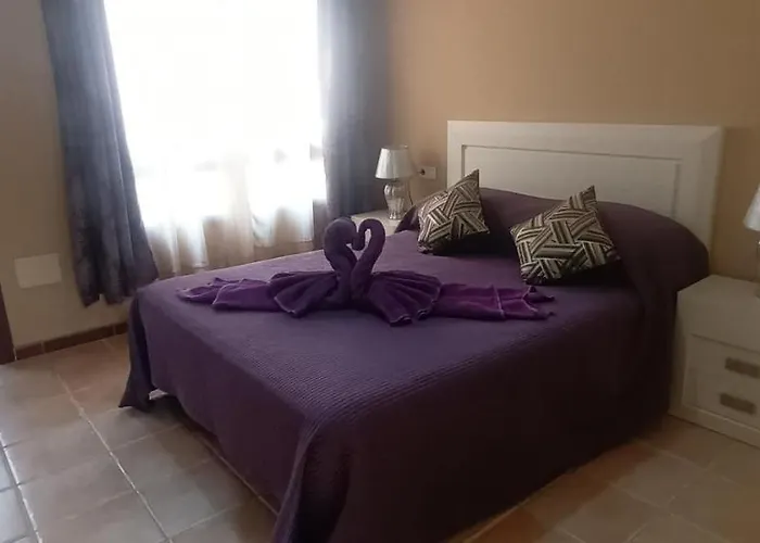 Beautiful, Spacious Villa, Heated Pool, Sleeps Eight, With Quality Furnishings Caleta De Fuste