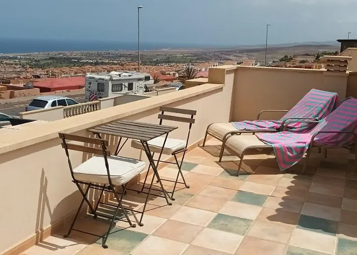 Beautiful, Spacious Villa, Heated Pool, Sleeps Eight, With Quality Furnishings Caleta De Fuste