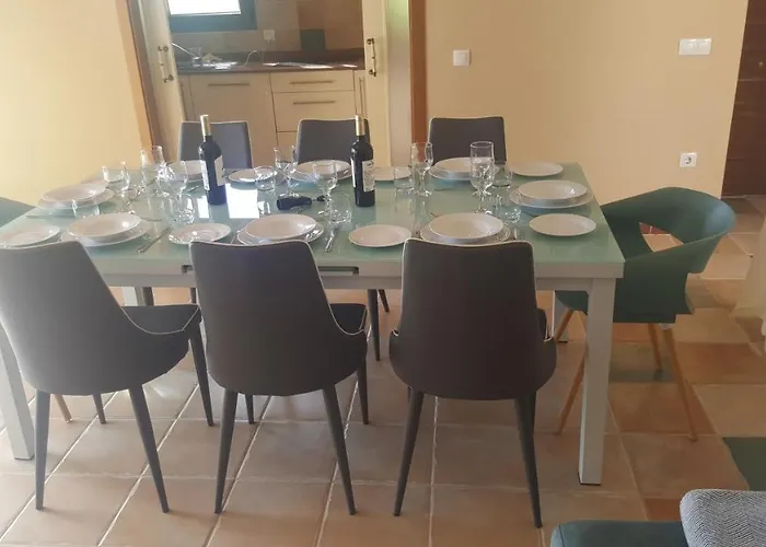 Beautiful, Spacious Villa, Heated Pool, Sleeps Eight, With Quality Furnishings Villa Caleta De Fuste