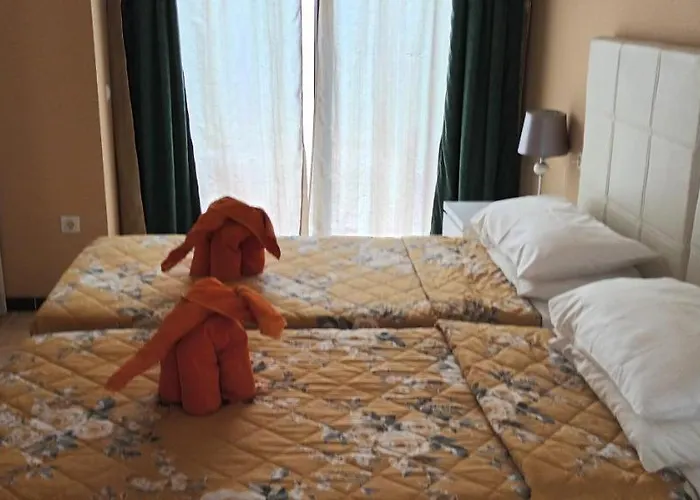 Beautiful, Spacious Villa, Heated Pool, Sleeps Eight, With Quality Furnishings Villa Caleta De Fuste