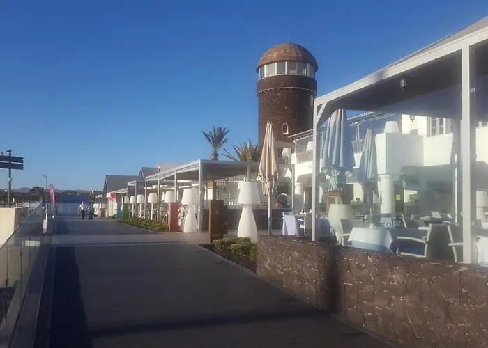 Beautiful, Spacious Villa, Heated Pool, Sleeps Eight, With Quality Furnishings Caleta De Fuste